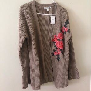 Rue21 Beige Floral Cardigan Sweater